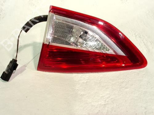 Used Right tailgate light FORD KUGA II (DM2) 2.0 TDCi (150 hp) 32204596