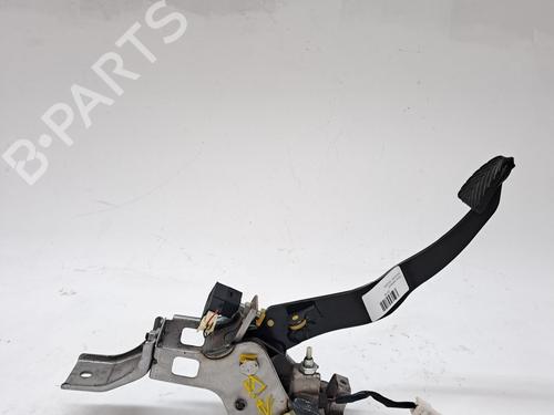 Used Clutch pedal KIA VENGA (YN) 1.4 CVVT (90 hp) 25844695