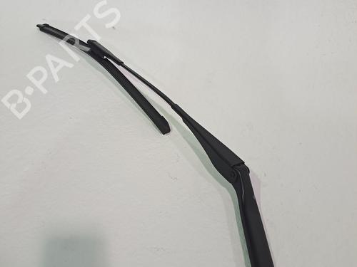 Used Front windshield wiper arm BMW X1 (E84) sDrive 20 d (177 hp) 26654797
