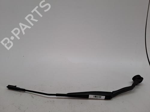 Used Front windshield wiper arm FORD KUGA II (DM2) 1.6 EcoBoost (150 hp) 23366092