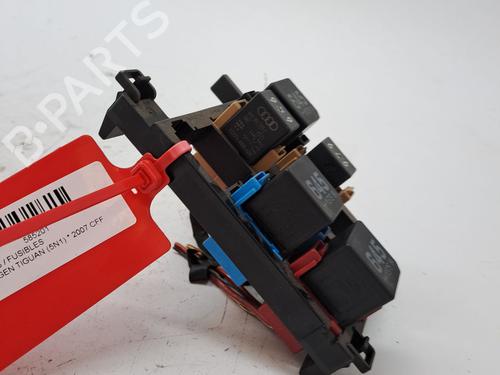 Zekeringkast VW TIGUAN (5N_) 2.0 TDI | BP23375572E1 