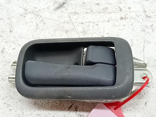 Used Front right interior door handle Front right interior door handle 38990247 38990247