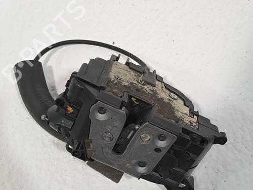 Venstre foran lås RENAULT MEGANE III Hatchback (BZ0/1_, B3_) 1.9 dCi (BZ0N, BZ0J) (131 hp) 24240308