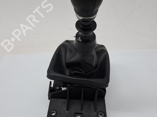 Used Gear lever SUBARU FORESTER (SH_) 2.0 D AWD (SHH, SHD, SHN) (147 hp) 24171944