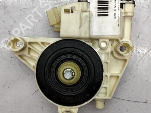 right-rear-window-motor-mercedes-benz-c-class-w204-2007-2008-2009-2010-2011-2012-2013-2014-2015-33769263 main image