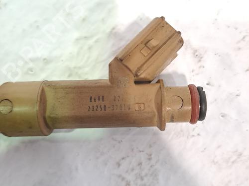 Injector TOYOTA AURIS (_E18_) 1.8 Hybrid (ZWE186_, ZWE186R) | BP26706686M100 