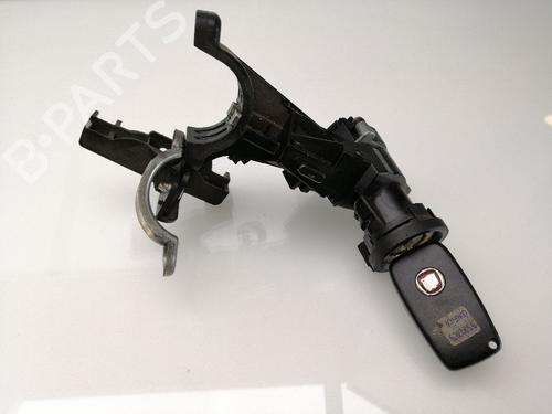 Used Ignition barrel FIAT FIORINO Box Body/MPV (225_) 1.3 D Multijet (95 hp) 23387339