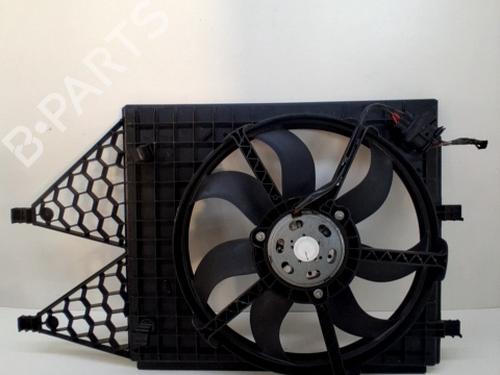 Used Radiator fan VW POLO V (6R1, 6C1) 1.2 TSI (90 hp) 29556590