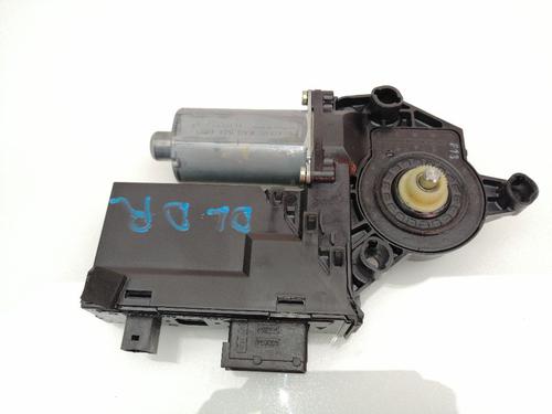 Portierruitmotor rechtsvoor PEUGEOT 307 Break (3E) 2.0 HDI 90 (90 hp) 23443272