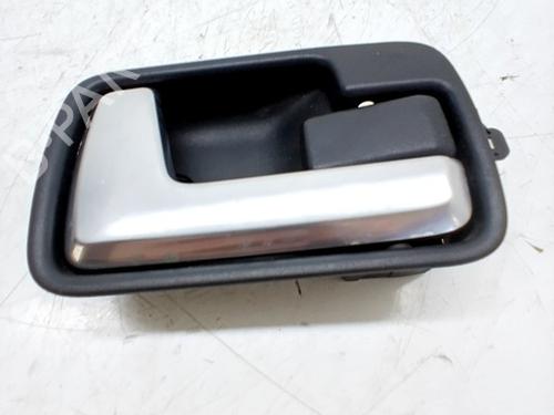 Used Rear right interior door handle LAND ROVER DISCOVERY III (L319) 2.7 TD 4x4 (190 hp) 30561296