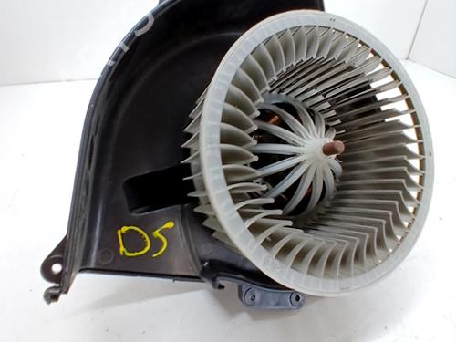 Used Heater blower motor AUDI A1 Sportback (8XA, 8XF) 1.2 TFSI (86 hp) 29992744
