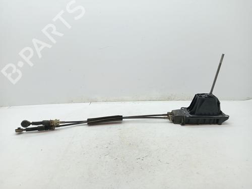 Used Gear lever RENAULT CLIO III (BR0/1, CR0/1) 1.5 dCi (BR17, CR17) (86 hp) 23356169