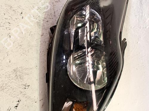 Used Right headlight Right headlight FORD FOCUS II (DA_, HCP, DP) 1.6 (100 hp) 33768224 33768224