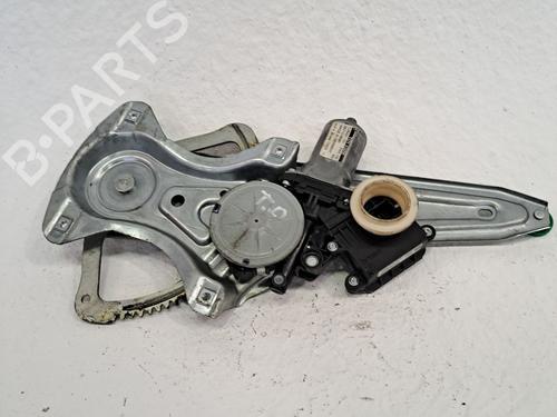 Rudehejsemotor bagstkærm højre TOYOTA AVENSIS Saloon (_T27_) 2.0 D-4D (WWT271_) (143 hp) 26233551