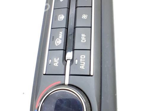 BP32743378I5 main image