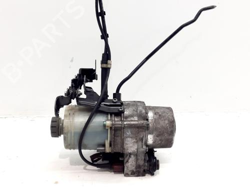 Pompe de direction assistée SEAT IBIZA III (6L1) 1.9 TDI (131 hp) 32105488