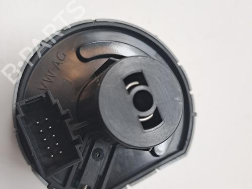 Headlight switch SKODA OCTAVIA III (5E3, NL3, NR3) 1.4 TSI | BP23363284I24 