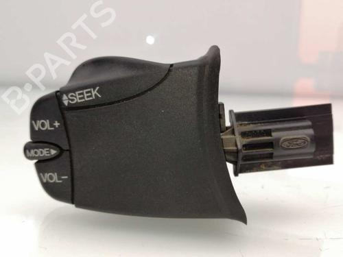 Used Steering wheel controls FORD TOURNEO CONNECT 1.8 TDCi (90 hp) 23378946