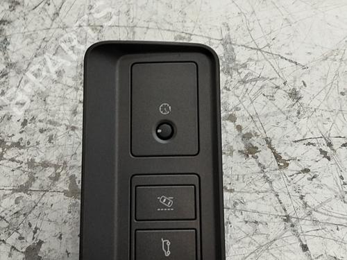 Used Switch Switch LAND ROVER RANGE ROVER EVOQUE (L538) 2.0 D (150 hp) 40549111 40549111