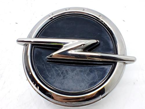 Bagagerumshåndtag Bagagerumshåndtag OPEL CORSA F (P2JO) 1.2 (68) (131 hp) 33764076 33764076