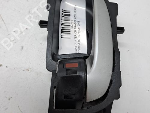 Used Rear left interior door handle TOYOTA YARIS (_P13_) 1.0 (KSP130_, KSP130) (69 hp) 23375678