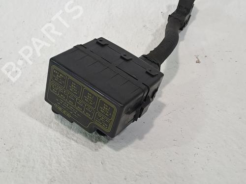 Used Fuse box HYUNDAI TUCSON (JM) 2.0 CRDi (140 hp) 26951220