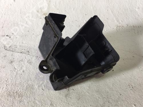 Used Fuse box Fuse box 39557958 39557958