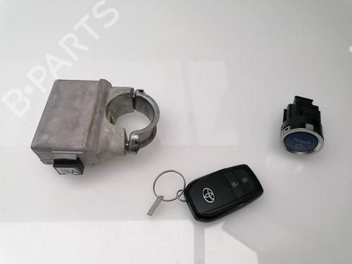 Elektronische module TOYOTA YARIS (_P21_, _PA1_, _PH1_) 1.5 (MXPA11) (125 hp) 23938722