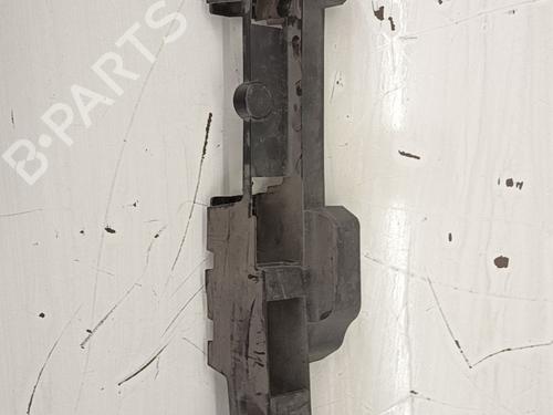 Used Rear bumper bracket Rear bumper bracket 38062157 38062157