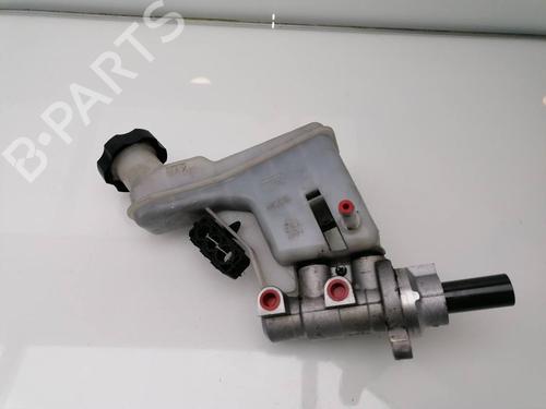 Used Brake master cylinder HYUNDAI ix35 (LM, EL, ELH) 2.0 CRDi 4WD (136 hp) 23421062