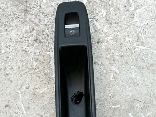 Used Left rear window switch Left rear window switch 38416502 38416502