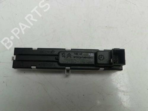 Used Display monitor PEUGEOT 207 (WA_, WC_) 1.4 (73 hp) 23376255