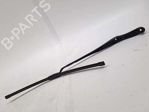 Front windshield wiper arm HYUNDAI i30 (GD) 1.6 CRDi | BP25457302C143 
