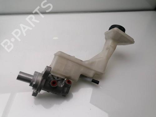 Used Brake master cylinder RENAULT KADJAR (HA_, HL_) 1.2 TCe 130 (HLMR) (130 hp) 23652320