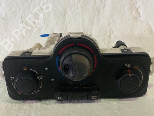 Used Climate control Climate control RENAULT CLIO III (BR0/1, CR0/1) 1.2 Ethanol (CR1U, BR1U) (75 hp) 32843878 32843878