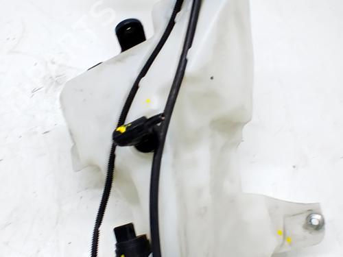 Used Windscreen washer tank JEEP RENEGADE SUV (BU, B1, BV) 1.0 T-GDi (120 hp) 31580595