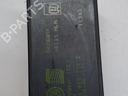 Used Electronic sensor VW MULTIVAN T5 (7HM, 7HN, 7HF, 7EF, 7EM, 7EN) 2.5 TDI (130 hp) 23381322