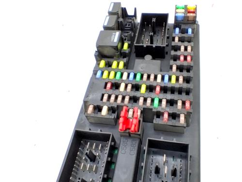 Used Fuse box LAND ROVER DISCOVERY SPORT (L550) 2.0 D 4x4 (180 hp) 31801842