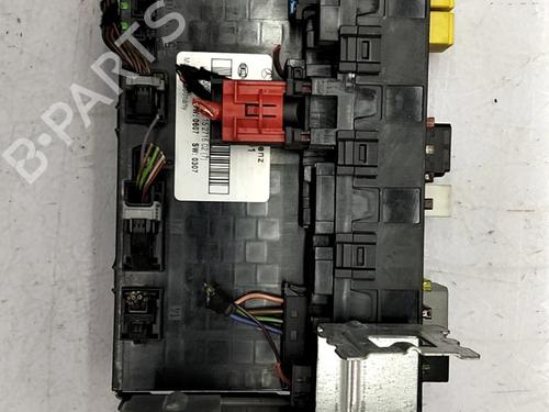 Used Fuse box Fuse box MERCEDES-BENZ CLC-CLASS (CL203) CLC 220 CDI (203.708) (150 hp) 33871429 33871429