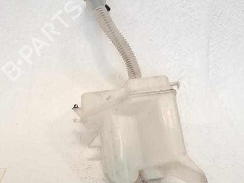 Used Windscreen washer tank Windscreen washer tank TOYOTA RAV 4 III (_A3_) 2.2 D 4WD (ALA30_, ALA30R) (136 hp) 36318052 36318052