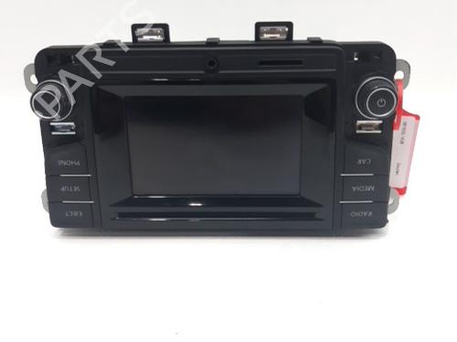 Used Radio VW POLO V (6R1, 6C1) 1.4 TDI (90 hp) 31580266