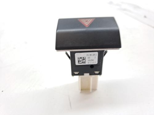 Warning switch SKODA SUPERB II (3T4) 1.6 TDI | BP23363312I22 