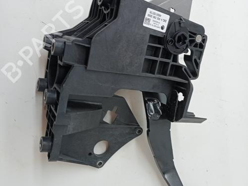 Used Break pedal SMART FORFOUR Hatchback (453) electric drive / EQ (453.091) (56 hp) 23349198