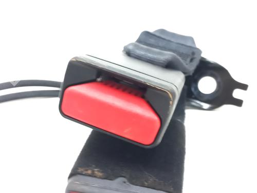 Sikkerhedssele-spænde Sikkerhedssele-spænde PEUGEOT 2008 II (UD_, US_, UY_, UJ_, UR_, UC_) 1.2 PureTech 100 (USHNK) (101 hp) 32285836 32285836