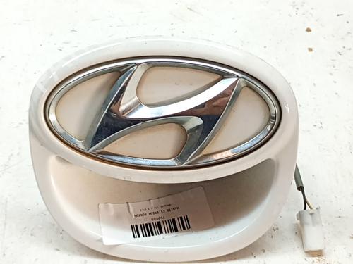 Used Tailgate handle HYUNDAI i30 (FD) 1.6 CRDi (90 hp) 32105702