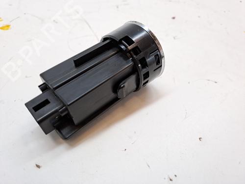 Ignition barrel TOYOTA YARIS (_P13_) 1.5 Hybrid (NHP130_, NHP130) | BP23287993M48 