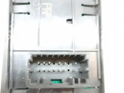 Used Left front window switch Left front window switch 39557467 39557467