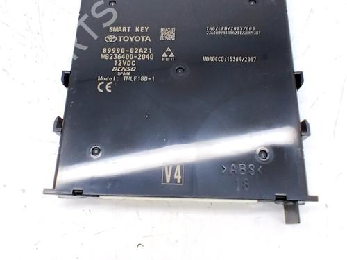 Used Electronic module Electronic module TOYOTA COROLLA Estate (_E21_) 1.8 Hybrid (ZWE211W) (122 hp) 33766436 33766436