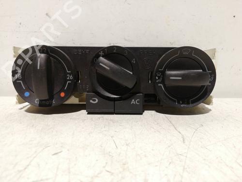Used Climate control VW POLO Variant (6V5) 1.4 16V (75 hp) 25988783