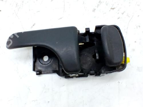 Used Front left interior door handle NISSAN PATHFINDER II (R50) 2.7 TD 4WD (PR50) (131 hp) 32256999